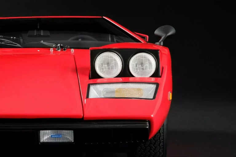 El Lamborghini Countach regresa a la gama de Amalgam Collection. Y no es el único