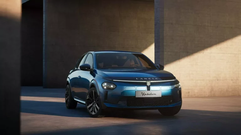 Lancia Ypsilon: Un utilitario que reemplaza a una leyenda con 14 años de historia