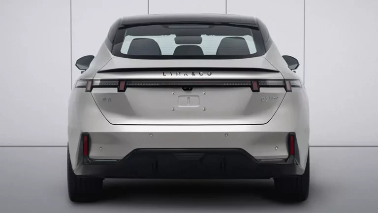 El Lynk & Co 07 EM-P muestra su cara por primera vez