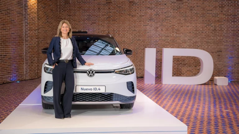 Laura Ros, directora general de Volkswagen España: «Nuestro esfuerzo se centra en llevar la movilidad eléctrica al gran público y democratizar esta tecnología»