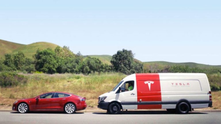 La principal avería que sufren los coches eléctricos y por la que deben llamar a la grúa. ¿La adivinas?