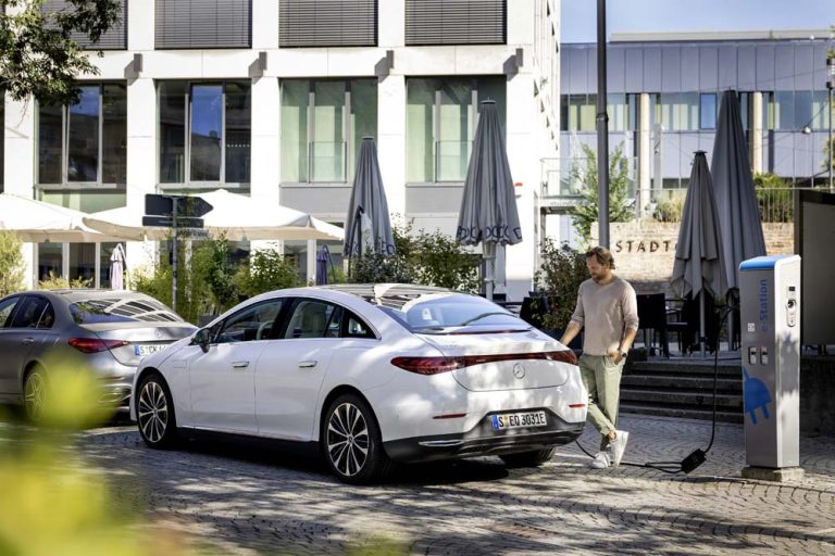 La solución de carga ‘total’ de Mercedes: vivirás más tranquilo