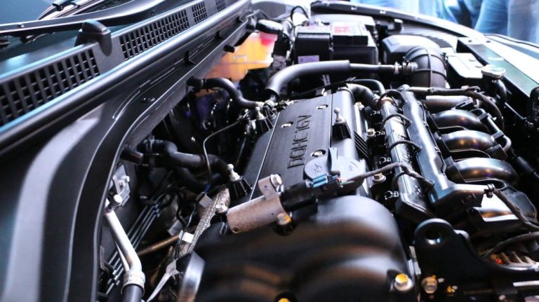 5 ruidos que alertan de que algo le está pasando a tu coche