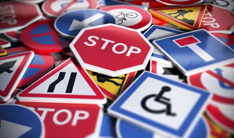 Formación vial reglada: La UE debate unificarla mientras España admite conductores magrebíes sin formación