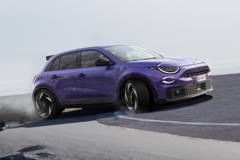 El nuevo Abarth 600e 2024, el más potente de la historia de marca, ya es oficial