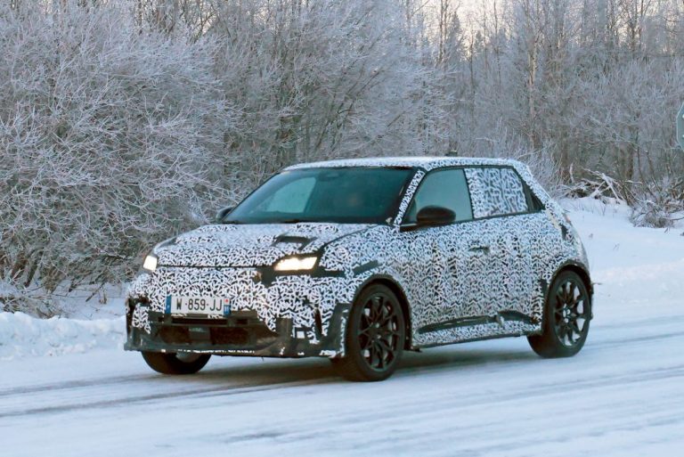 Fotos espía del Alpine A290, el heredero del Renault 5 Copa