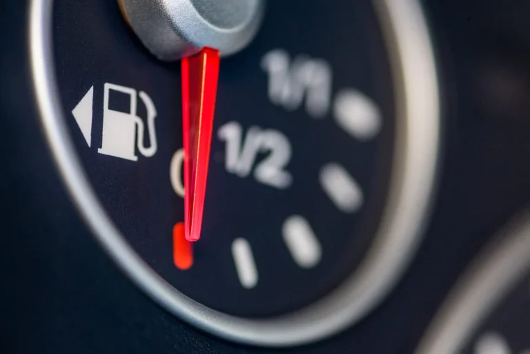 El problema al que se enfrenta esta gasolinera ‘low cost’ que vendía gasolina y diésel adulterados