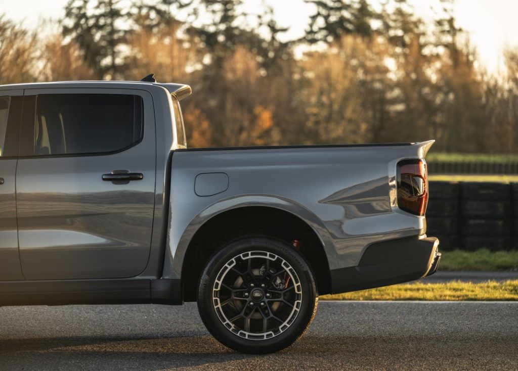 Ford Ranger MS-RT Champion Edition: un pick-up con alma de deportivo que gana puntos 2 Motor16 FORD RANGER MS RT DYNAMIC 01 2 Motor16