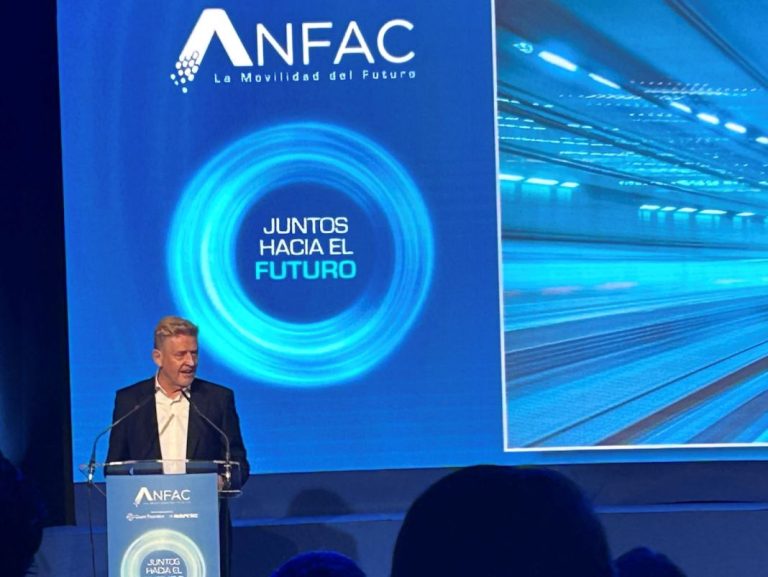 “El MOVES no funciona”; ANFAC pide 0% de IVA a los eléctricos y facilitar la compra a empresas para reactivar el mercado