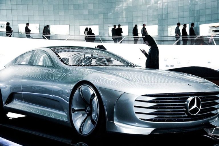 Integración de sistemas avanzados en el automóvil del futuro