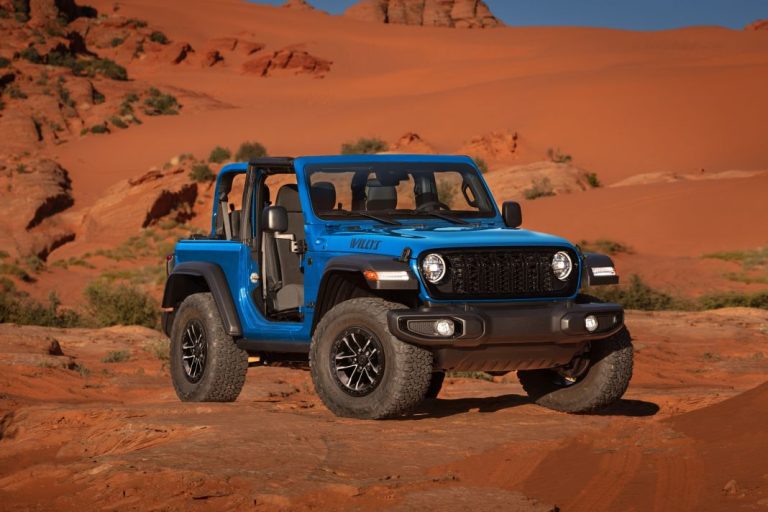 Los Jeep Wrangler 2024 de batalla corta, ahora con ruedas gigantes de fábrica