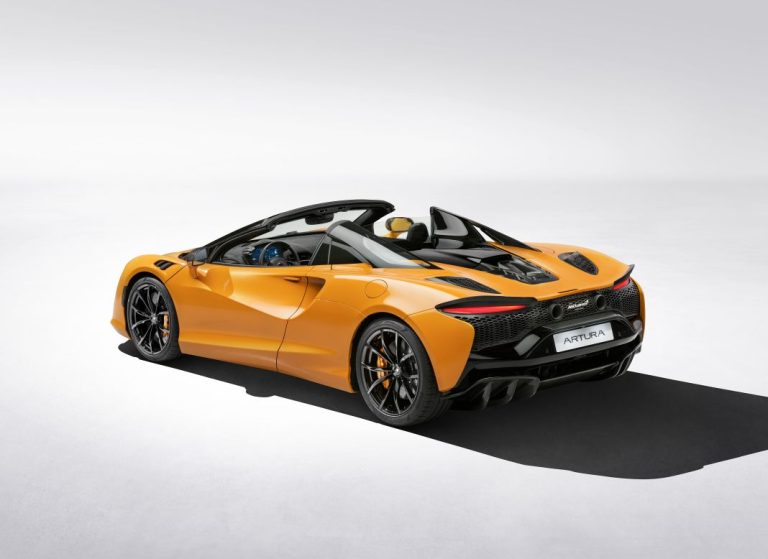 McLaren Artura Spider: El súper deportivo híbrido enchufable, ahora sin techo