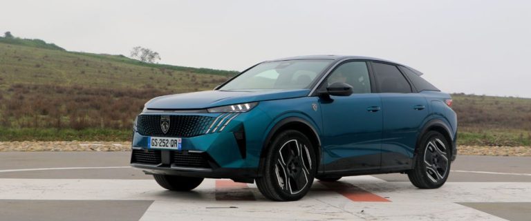 Primera prueba del Peugeot E-3008: dispuesto para triunfar