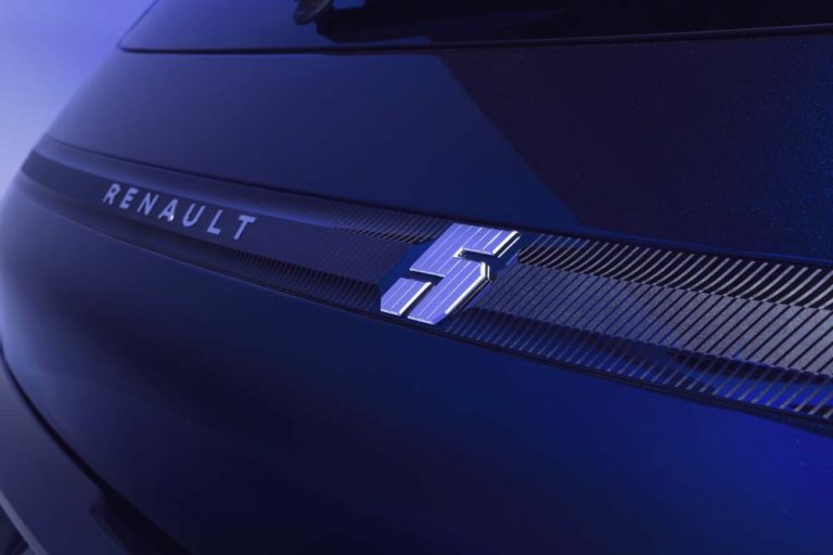 Renault reedita todo un clásico y esto es lo que ocurre con sus antepasados