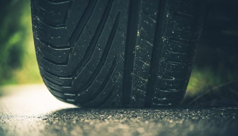 ¿Cómo hacer que los neumáticos de mi coche duren más? Anota estos consejos