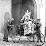 Mercedes-Benz cumple 140 años y quiere conocer tu historia… y otras 139
