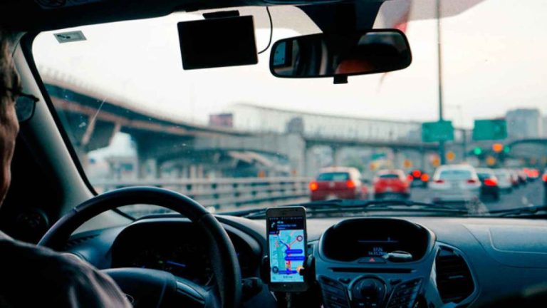 Conductor: Este es el certificado que la DGT te va a exigir desde ya