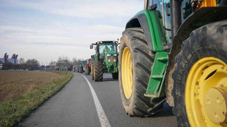 La impresionante cifra de víctimas mortales que conducían un vehículo agrícola en España