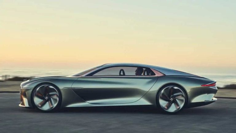 Bentley parece que aplaza, por ahora, su primer eléctrico