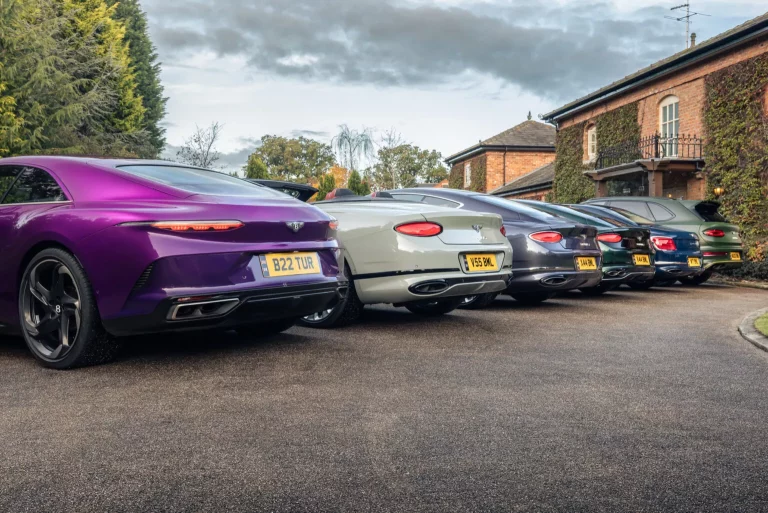 Con lo que el dueño de un Bentley se deja en extras, estrenas un Formentor e-HYBRID