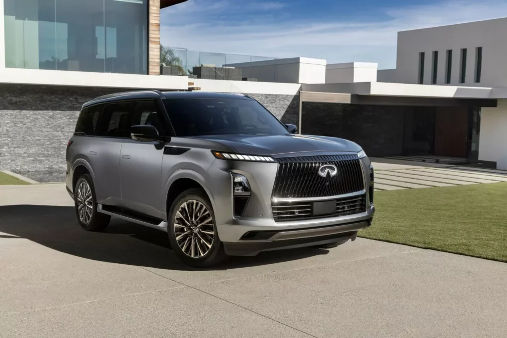 Infiniti QX65: El exclusivo SUV que los clientes de Costco pueden comprar con descuento 1 Motor16 2024 Infiniti QX80. Imagen delantera.