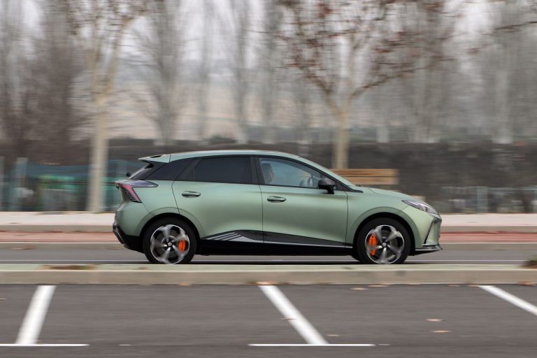 MG4 XPower: Probamos un deportivo compacto eléctrico a precio de ‘low cost’