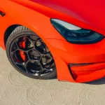 Neumáticos de un coche eléctrico: se desgastan un 20% más rápido y cuestan 400 euros más al año