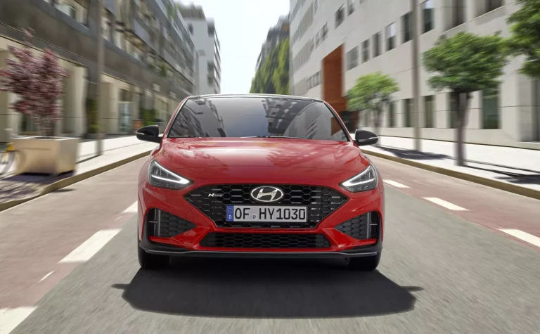 El Hyundai i30 se actualiza para sobrellevar el luto