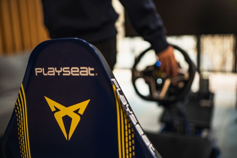 Cupra tiene el asiento perfecto para vivir la Fórmula E en casa
