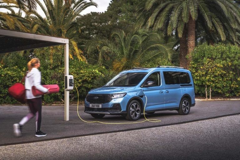 Ford Tourneo Connect híbrido enchufable. Único en su especie