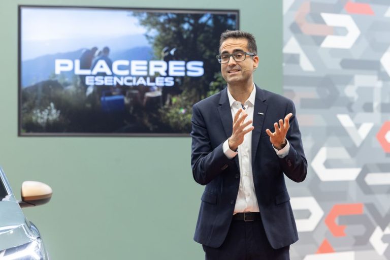 Francisco Hidalgo, director general de Dacia Iberia: «El secreto de Dacia es saber leer y entender lo que busca la gente»