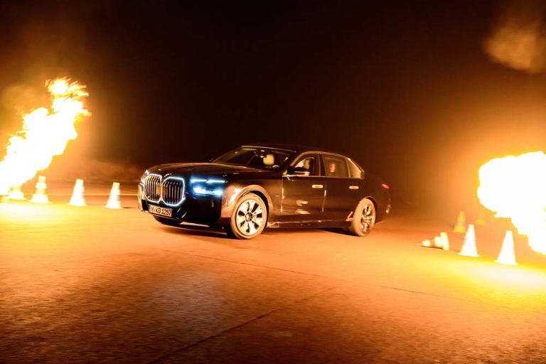 El curso especial de BMW que te convertirá en Bond, James Bond
