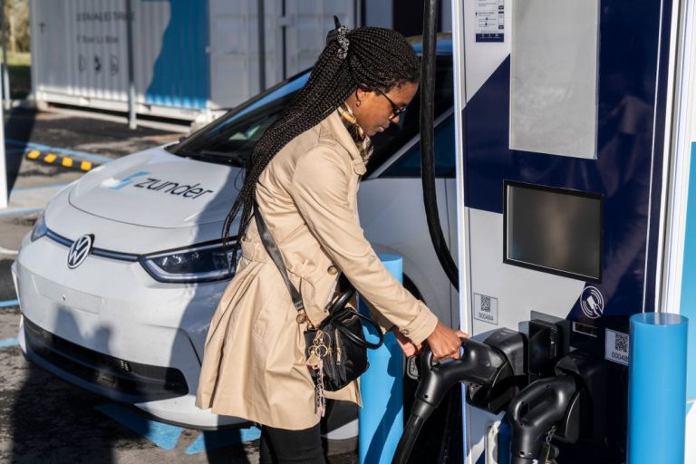 Zunder, la empresa española elegida por Volkswagen para desarrollar su red de recarga en Europa