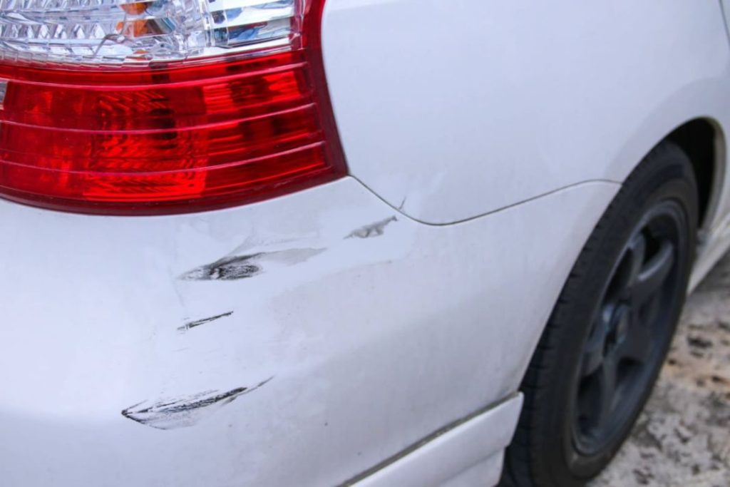 Aparca a la primera con Amazon y por menos de 20 euros 1 Motor16 arañazo en el coche