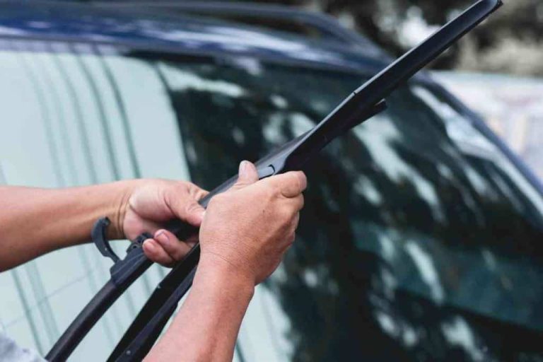 Según la DGT: Este es el día que debes cambiar los limpiaparabrisas