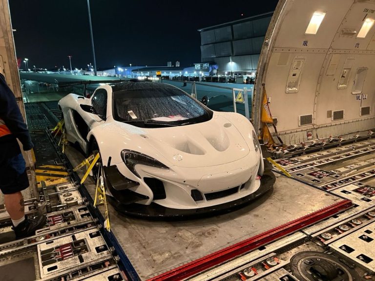 Lanzante mete mano al McLaren P1 GTR para que vaya “de lado”