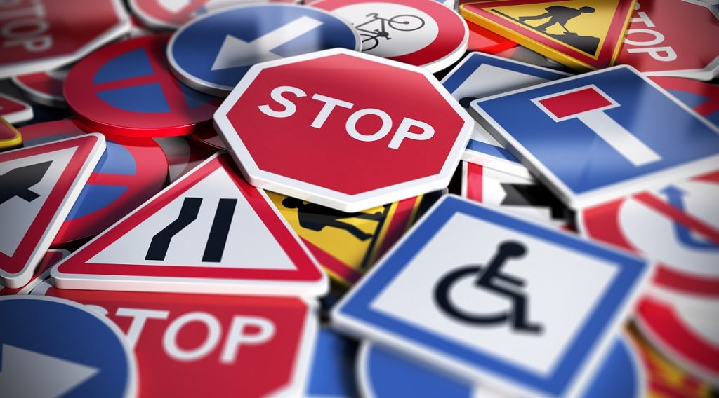 Nuevas señales de tráfico en 2026: ¿sabes qué significan las últimas incorporaciones? 2 motor16 signos