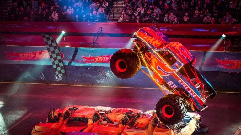 El secreto de los tremebundos Monster Trucks, vehículos con neumáticos de 600 kilos