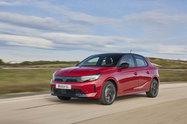 Opel Corsa Hybrid: Mucho más que una etiqueta Eco en el parabrisas