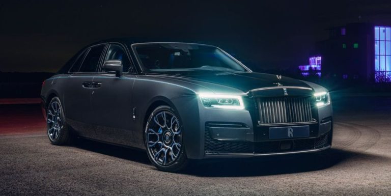 7 coches con motes: del famoso ‘Escarabajo’ al ‘Cisne negro’