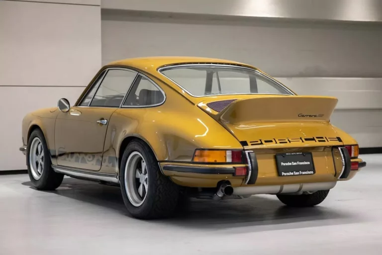 Este Porsche 911 Carrera RS 2.7 es una joya de un millón. ¿Tienes suelto?