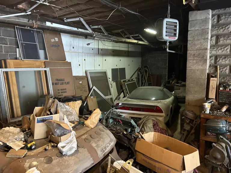 El dineral que pagarán por este Honda NSX una vez le quiten todo ese polvo