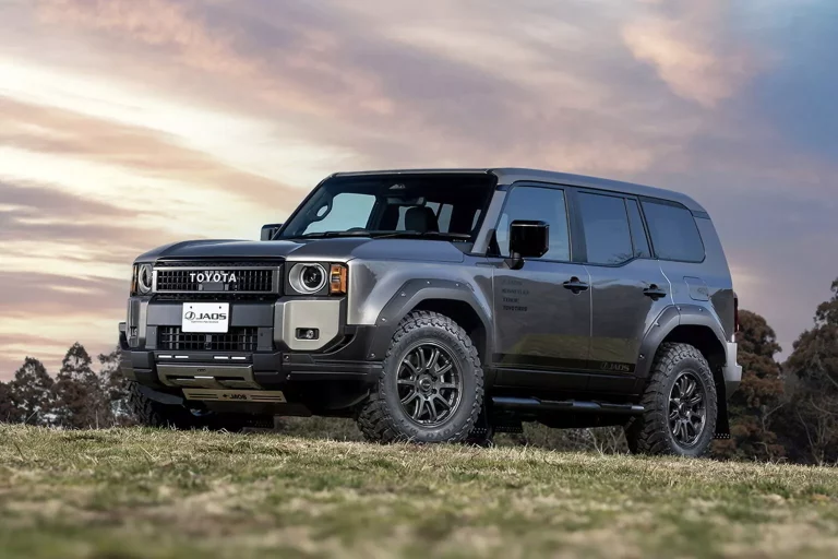 El Toyota Land Cruiser ya tiene un sinfín de accesorios… incluso un módulo camper