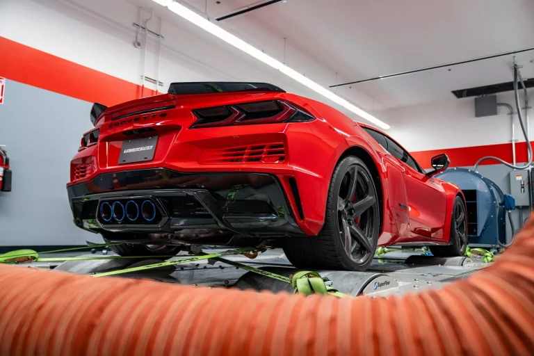 El primer Corvette electrificado, ahora también sobrealimentado