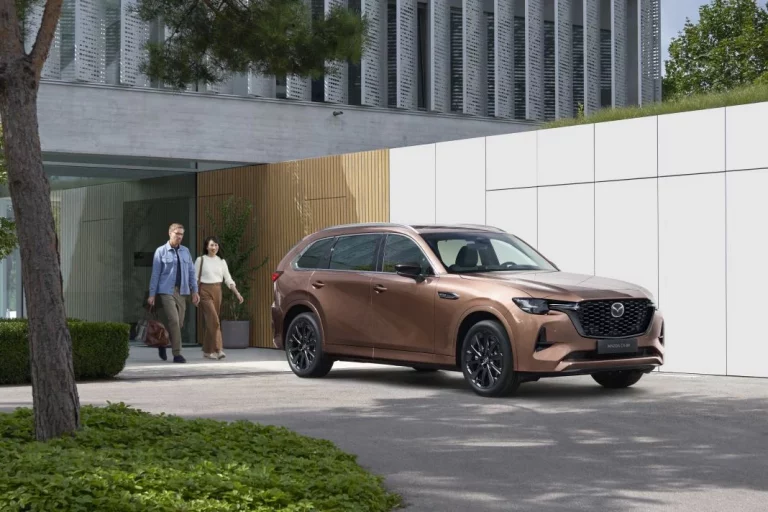 El nuevo Mazda CX-80 llega a España desde 60.444 euros