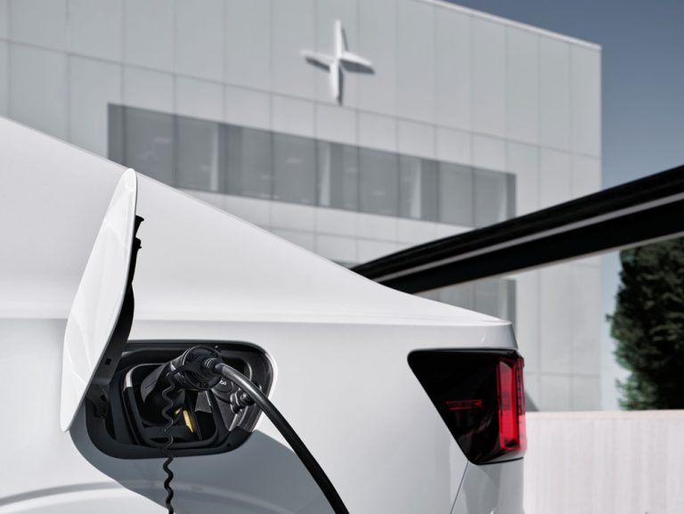Polestar lanza un servicio de carga pública con más de 650.000 puntos de carga
