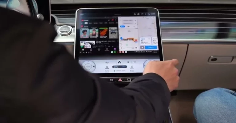 El adaptador para puentear a Android Auto y Apple CarPlay para llevar Samsung DeX en tu coche