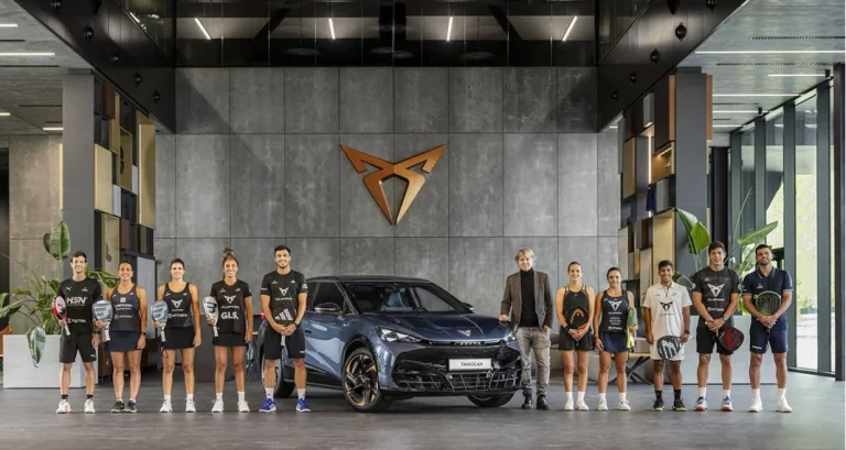 La marca de coches que verás, y mucho, en las pistas de pádel