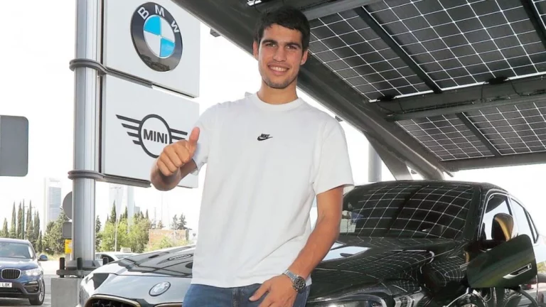 La evolución de Carlos Alcaraz: de conducir un Mitsubishi de 40 mil euros al BMW más caro del mercado