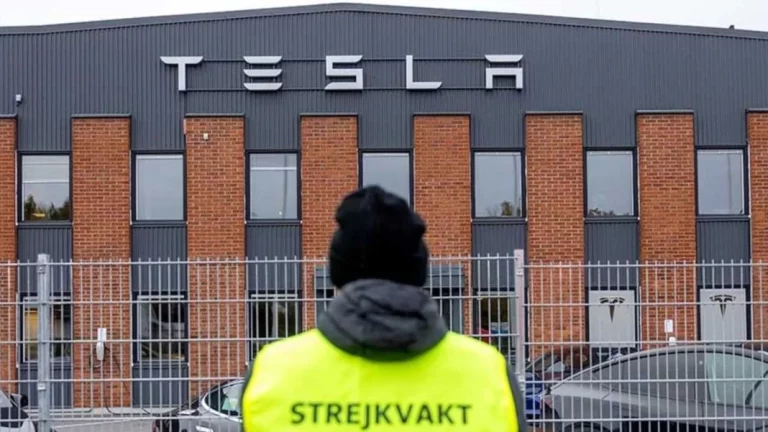 Despiden a empleado de Tesla por cumplir con los pedidos de Elon Musk
